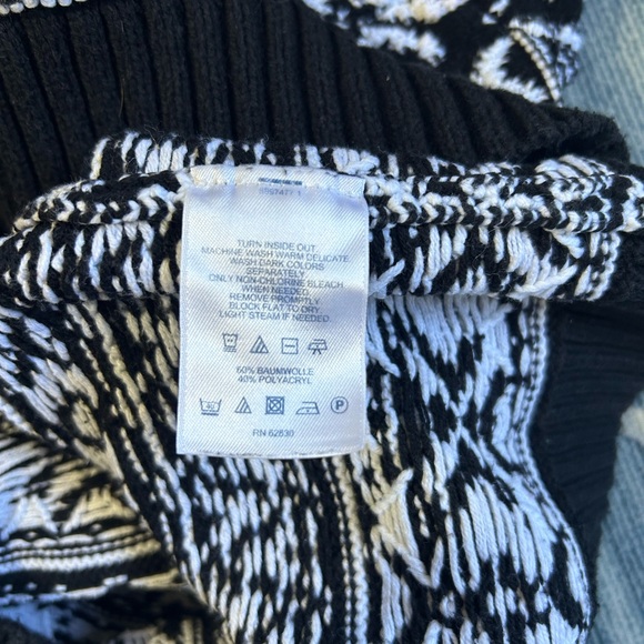 Lands End Turtleneck Black and White Sweater, Woman’s Size Medium - Picture 5 of 5